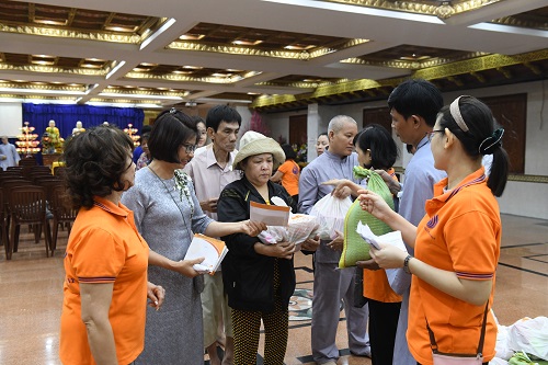 Tổng Kết Chương Trình Vu Lan Báo Hiếu Và Dâng Y Cúng Dường Trai Tăng  Chùa Giác Ngộ (Pl.2563 - Dl. 2019) (C224)