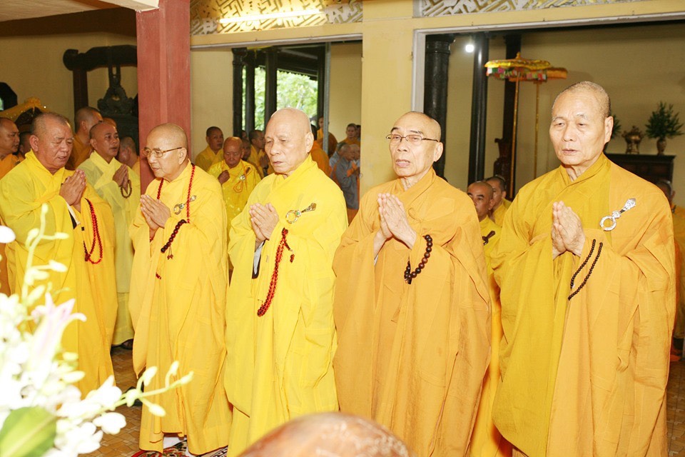 Bài tang lễ Hoà Thượng Thích Huệ Ấn Cố đô Huế