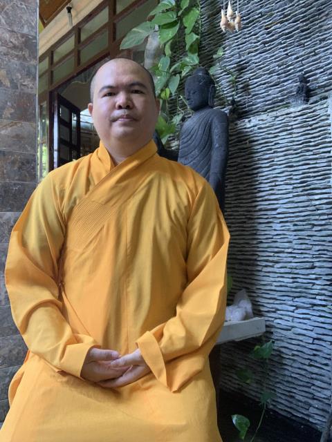 Hoàn Nguyên, Nhất Nguyên nên thôi lấy các chú tiểu nhỏ ra “làm con tin”