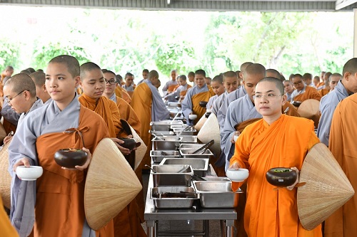 Tổng Kết Chương Trình  Cúng Dường “Quỹ Đời Sống Tăng Ni” Kỳ 8 (C106-8)