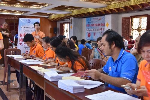 Chùa Giác Ngộ: Hơn 450 Người Đăng Ký Tham Gia Hiến Máu Trong Ngày 02.11.2019 (HM31)