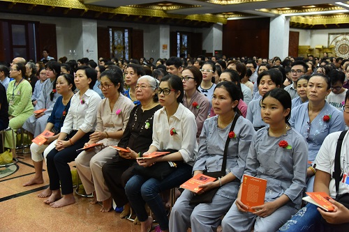 Tổng Kết Chương Trình Vu Lan Báo Hiếu Và Dâng Y Cúng Dường Trai Tăng  Chùa Giác Ngộ (Pl.2563 - Dl. 2019) (C224)