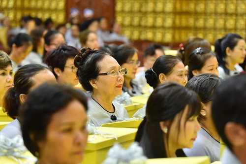 Tổng Kết Chương Trình Vu Lan Báo Hiếu Và Dâng Y Cúng Dường Trai Tăng  Chùa Giác Ngộ (Pl.2563 - Dl. 2019) (C224)