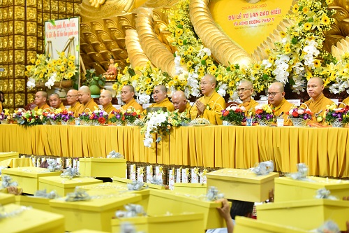 Tổng Kết Chương Trình Vu Lan Báo Hiếu Và Dâng Y Cúng Dường Trai Tăng  Chùa Giác Ngộ (Pl.2563 - Dl. 2019) (C224)