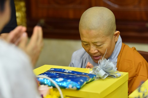 Tổng Kết Chương Trình Vu Lan Báo Hiếu Và Dâng Y Cúng Dường Trai Tăng  Chùa Giác Ngộ (Pl.2563 - Dl. 2019) (C224)