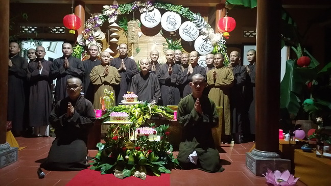 Mừng khánh tuế Hòa thượng viện chủ Tổ đình Thiên Bửu