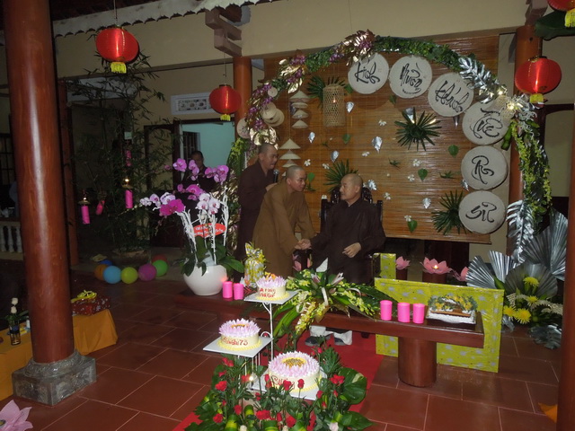 Mừng khánh tuế Hòa thượng viện chủ Tổ đình Thiên Bửu