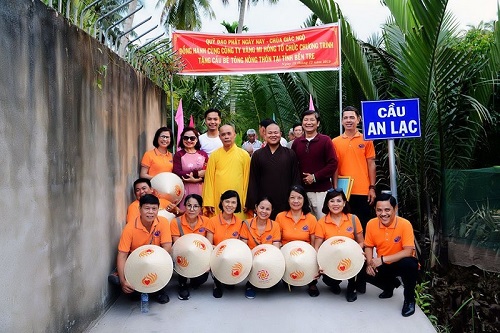 Hỗ Trợ Xây Dựng Nhịp Cầu Yêu Thương (C202)
