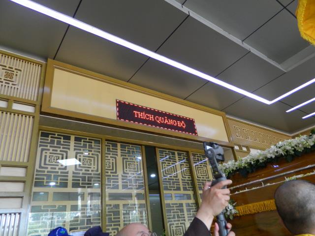 Tiễn Một Áng  Mây