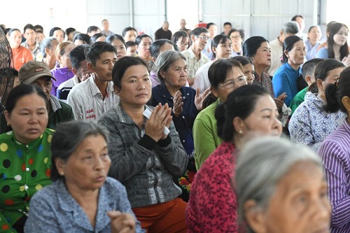 Quỹ Đạo Phật Ngày Nay Trao Tặng 100 Phần Quà Tết Yêu Thương Tại Vũng Tàu