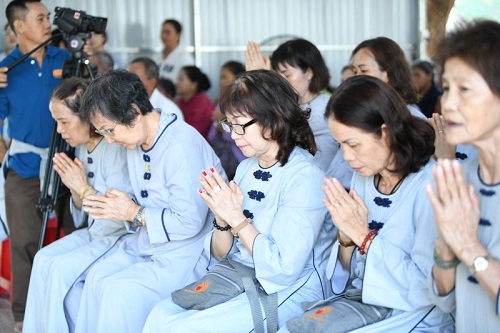 Quỹ Đạo Phật Ngày Nay Trao Tặng 100 Phần Quà Tết Yêu Thương Tại Vũng Tàu