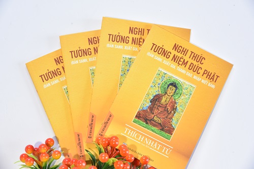 Ấn Tống 300.000 Ấn Bản 04 Nhóm Kinh, Sách (Kinh Điển, Tụng Niệm, Ứng Dụng – Nghiên Cứu Và Cẩm Nang) (C204)