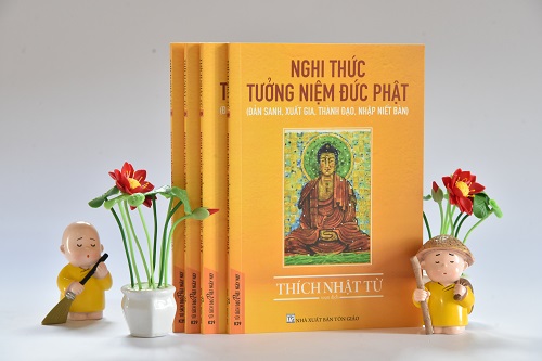 Ấn Tống 300.000 Ấn Bản 04 Nhóm Kinh, Sách (Kinh Điển, Tụng Niệm, Ứng Dụng – Nghiên Cứu Và Cẩm Nang) (C204)