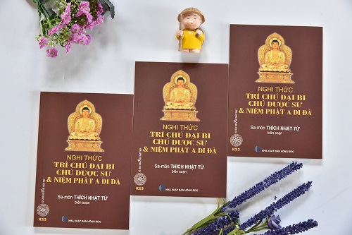 Ấn Tống 300.000 Ấn Bản 04 Nhóm Kinh, Sách (Kinh Điển, Tụng Niệm, Ứng Dụng – Nghiên Cứu Và Cẩm Nang) (C204)