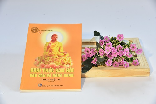 Ấn Tống 300.000 Ấn Bản 04 Nhóm Kinh, Sách (Kinh Điển, Tụng Niệm, Ứng Dụng – Nghiên Cứu Và Cẩm Nang) (C204)
