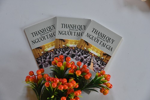 Ấn Tống 300.000 Ấn Bản 04 Nhóm Kinh, Sách (Kinh Điển, Tụng Niệm, Ứng Dụng – Nghiên Cứu Và Cẩm Nang) (C204)