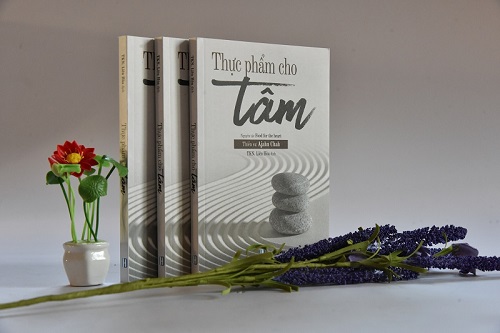 Ấn Tống 300.000 Ấn Bản 04 Nhóm Kinh, Sách (Kinh Điển, Tụng Niệm, Ứng Dụng – Nghiên Cứu Và Cẩm Nang) (C204)