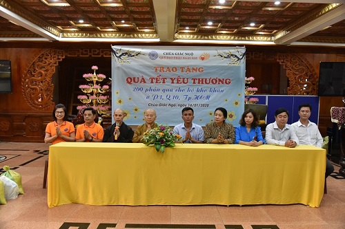 “Quà Tết Yêu Thương” Phường 3, Quận 10: Xuân Chia Sẻ, Tết Yêu Thương