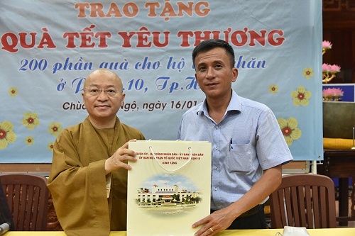 “Quà Tết Yêu Thương” Phường 3, Quận 10: Xuân Chia Sẻ, Tết Yêu Thương