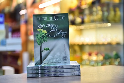 Ấn Tống 300.000 Ấn Bản 04 Nhóm Kinh, Sách (Kinh Điển, Tụng Niệm, Ứng Dụng – Nghiên Cứu Và Cẩm Nang) (C204)
