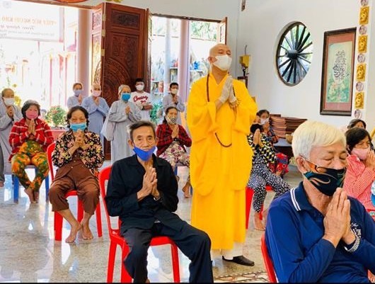 Đồng Tháp: Quỹ Đạo Phật Ngày Nay Tặng 3 Tấn Gạo Tại Chùa Quan Âm
