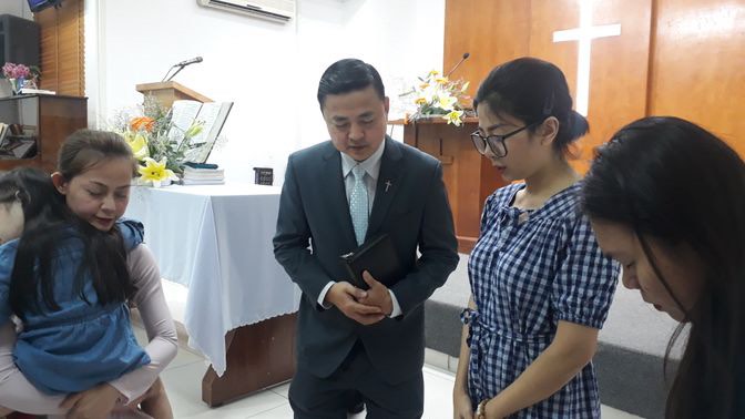 Diễn Viên Mai Phương Chưa Hề Bị Rửa Tội Hoặc Tham Dự Thánh Lễ Báp- Têm Vào Đạo Chúa.