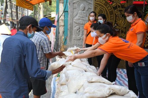 Hạt Gạo Thời Dịch Covid-19 Và Những Câu Chuyện