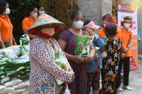 Hạt Gạo Thời Dịch Covid-19 Và Những Câu Chuyện