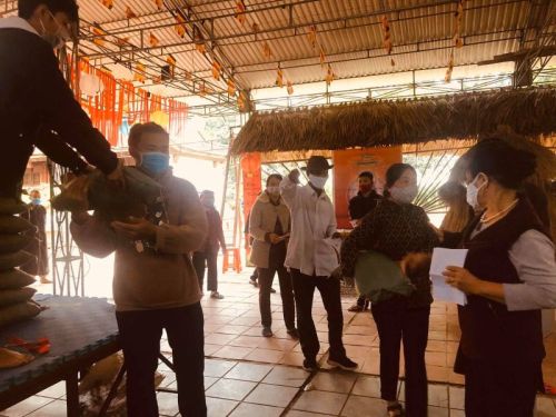 Hà Tĩnh: Quỹ Đạo Phật Ngày Nay Trao Tặng 4 Tấn Gạo Cho Người Có Hoàn Cảnh Khó Khăn