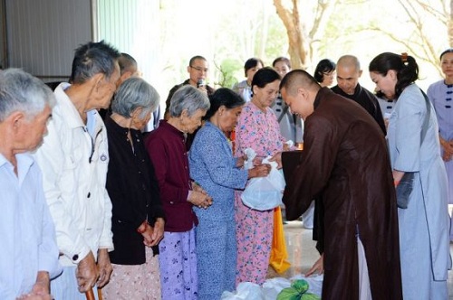 Tổng Kết Chương Trình Quà Tết Yêu Thương 2020 Vũng Tàu (C237)