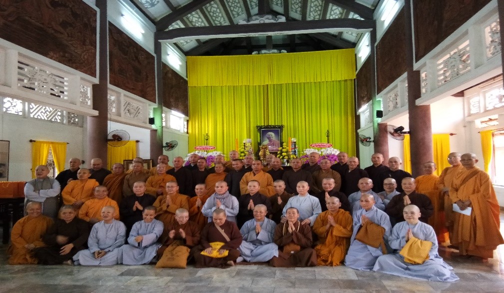 KÍNH LẠY GIÁC LINH ÔN - HÒA THƯỢNG thượng PHƯỚC hạ SƠN GIÁO THỌ DẠY LUẬT CHO KHÓA 3 - VẠN HẠNH
