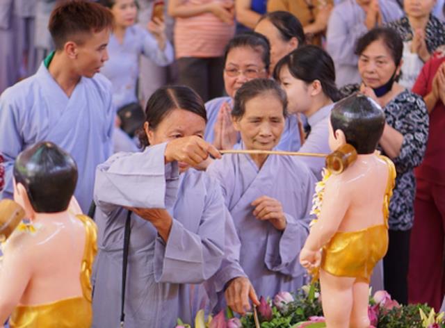 Thái Bình: Chùa Từ Xuyên Kính Mừng Đại Lễ Phật Đản