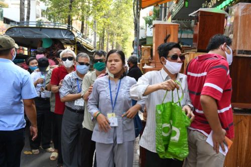 Quỹ ĐPNN: Yêu Thương Lan Tỏa Đến Với Người Khiếm Thị Giữa Mùa Dịch Covid-19