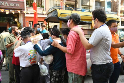 Quỹ ĐPNN: Yêu Thương Lan Tỏa Đến Với Người Khiếm Thị Giữa Mùa Dịch Covid-19