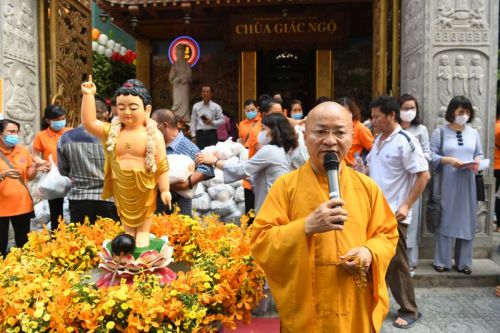 Quỹ ĐPNN: Gửi Yêu Thương Trong Mùa Phật Đản