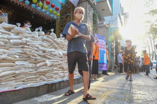 Mỗi Hạt Gạo, Một Tấm Lòng Yêu Thương