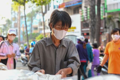 Mỗi Hạt Gạo, Một Tấm Lòng Yêu Thương