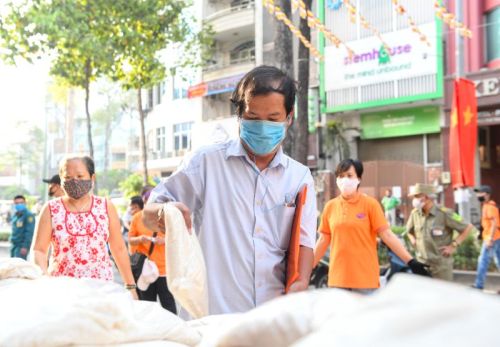 Mỗi Hạt Gạo, Một Tấm Lòng Yêu Thương