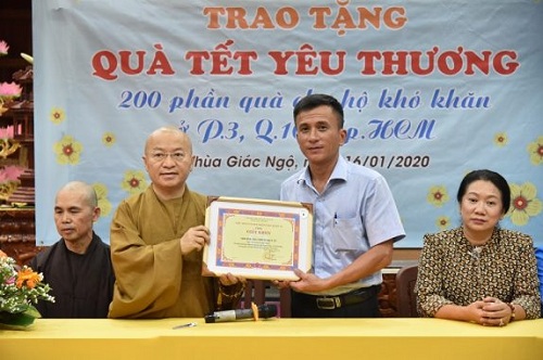 Tổng Kết Chương Trình Quà Tết Yêu Thương Cho Hộ Khó Khăn Ở Phường 3, Quận 10 (C239)