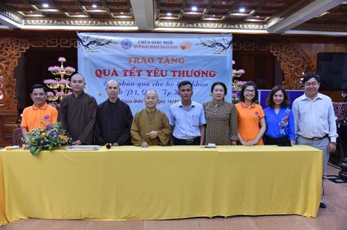 Tổng Kết Chương Trình Quà Tết Yêu Thương Cho Hộ Khó Khăn Ở Phường 3, Quận 10 (C239)