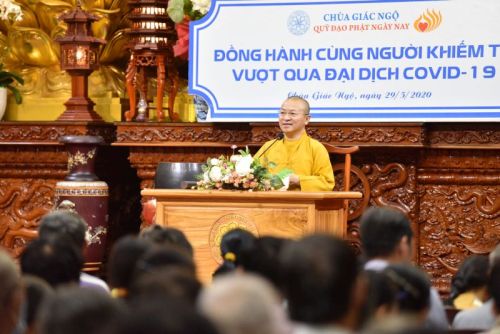 Hạnh Phúc Ngay Hiện Tại: Ấm Áp Buổi Sinh Hoạt Cuối Cùng Với Người Khiếm Thị