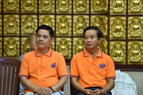 Hạnh Phúc Ngay Hiện Tại: Ấm Áp Buổi Sinh Hoạt Cuối Cùng Với Người Khiếm Thị