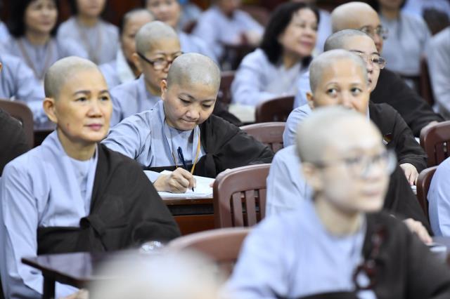 HT. Thích Bửu Chánh: &quot;Người xuất gia thừa kế những gì?&quot;