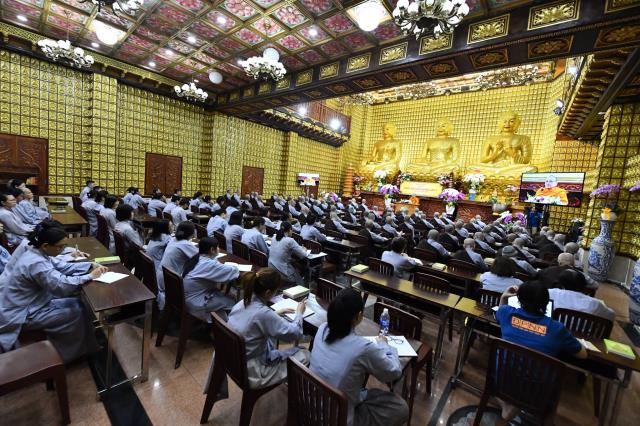 HT. Thích Bửu Chánh: &quot;Người xuất gia thừa kế những gì?&quot;