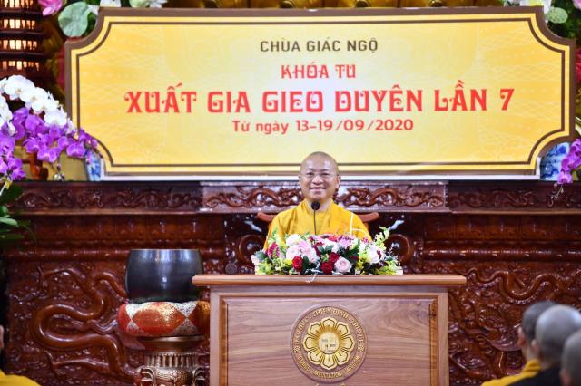 Phẩm hạnh của người tu: Thời pháp thoại đầu tiên trong khóa tu &quot;Xuất gia gieo duyên&quot; (lần 7)