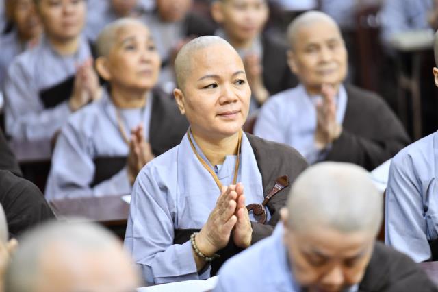 Phẩm hạnh của người tu: Thời pháp thoại đầu tiên trong khóa tu &quot;Xuất gia gieo duyên&quot; (lần 7)