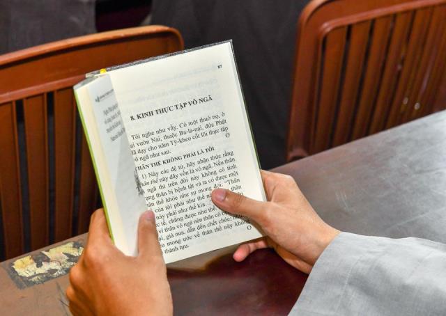 Chùm ảnh: Tụng Kinh và ngồi thiền tối ngày 15/09/2020