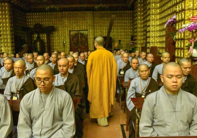 Chùm ảnh: Tụng Kinh và tọa thiền sáng 18/09/2020