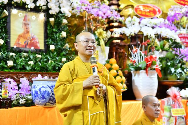 Chùm ảnh: Buổi công phu sáng và ngồi thiền ngày 16/09/2020