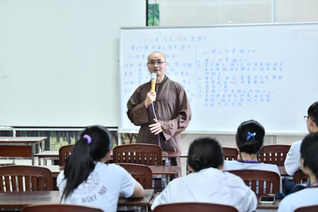 Khi người trẻ tham dự khóa tu